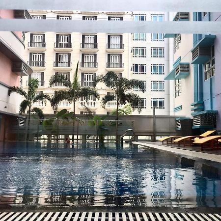 101 Newport Boulevard C1 Lägenhet Manila Exteriör bild