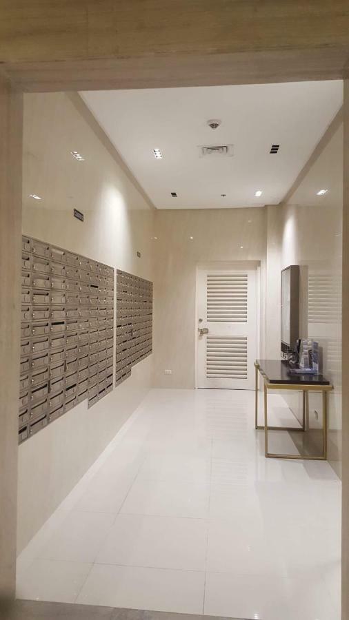 101 Newport Boulevard C1 Lägenhet Manila Exteriör bild